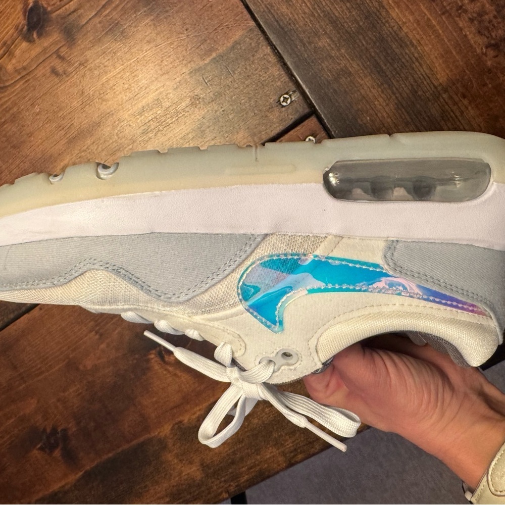 Nike Air Max Motif White and Light Blue Sneakers - Picture 6 of 8